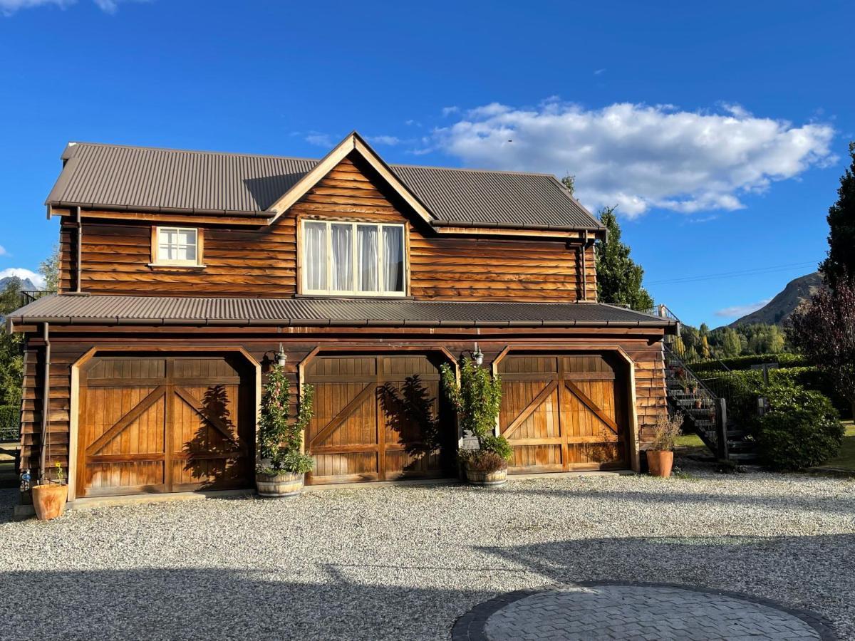 Three Thirty B & B Queenstown Exterior photo